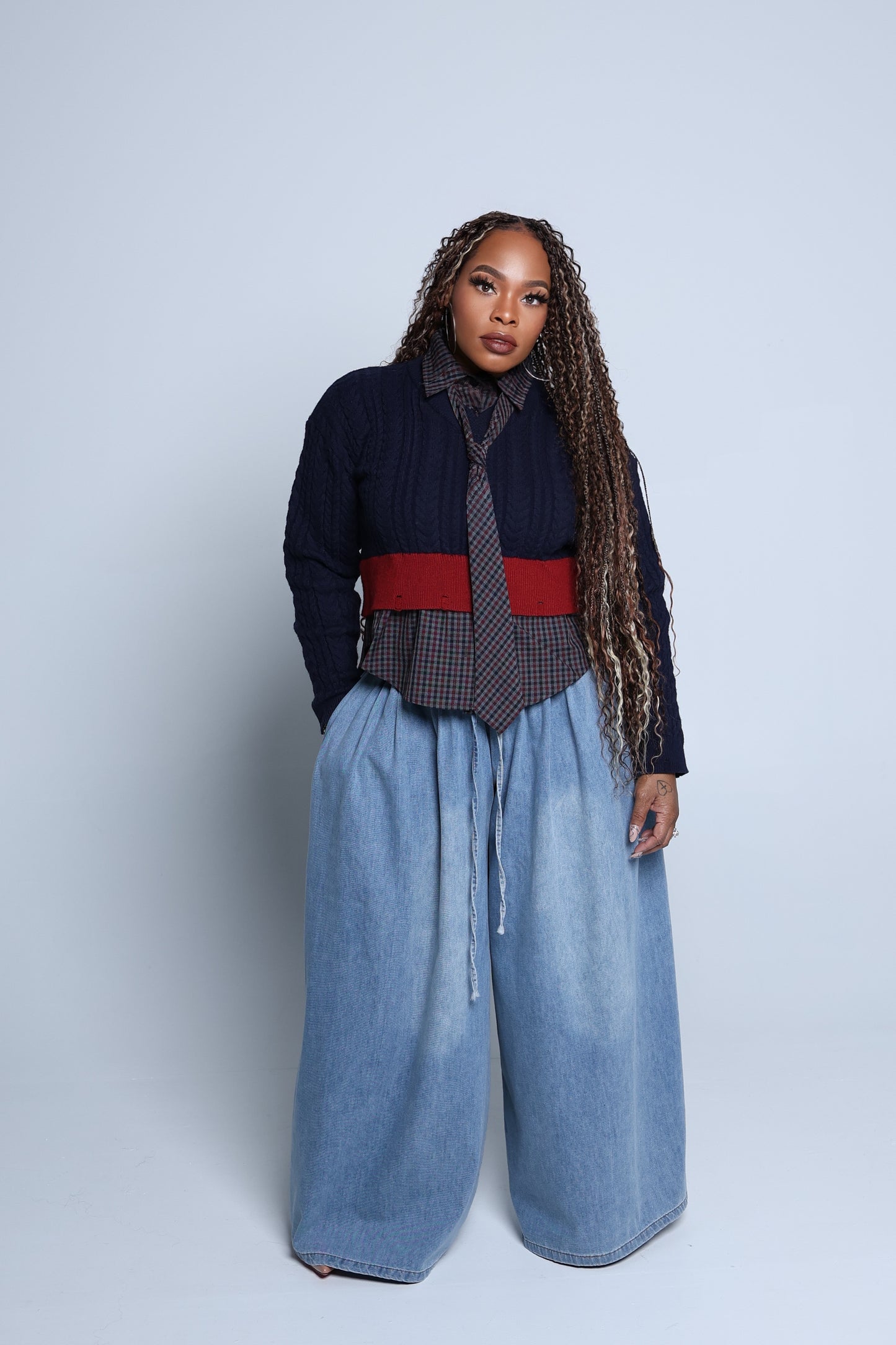 COLLEGIATE LAYERED SWEATER (ONE SIZE: S-XL)