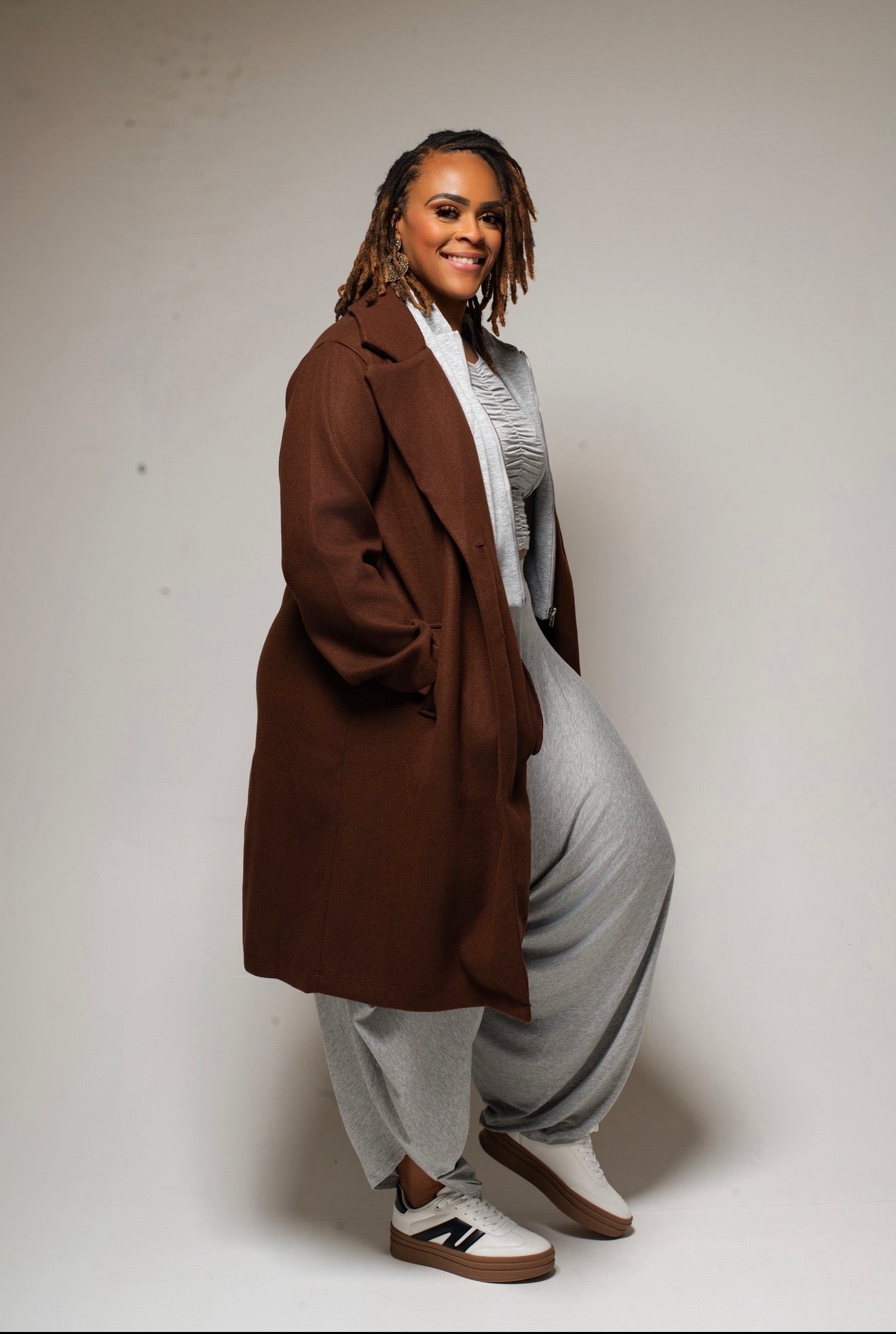 CONTRASTING HOODIE COAT